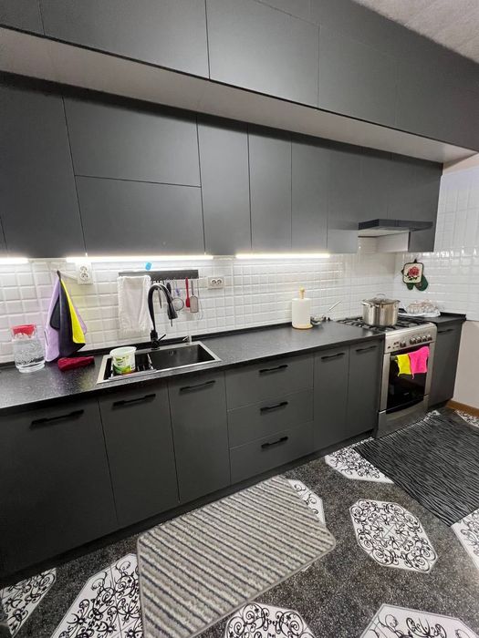 АРЗОН ХОВЛИ срочно сотилади!! Аэропорт олди