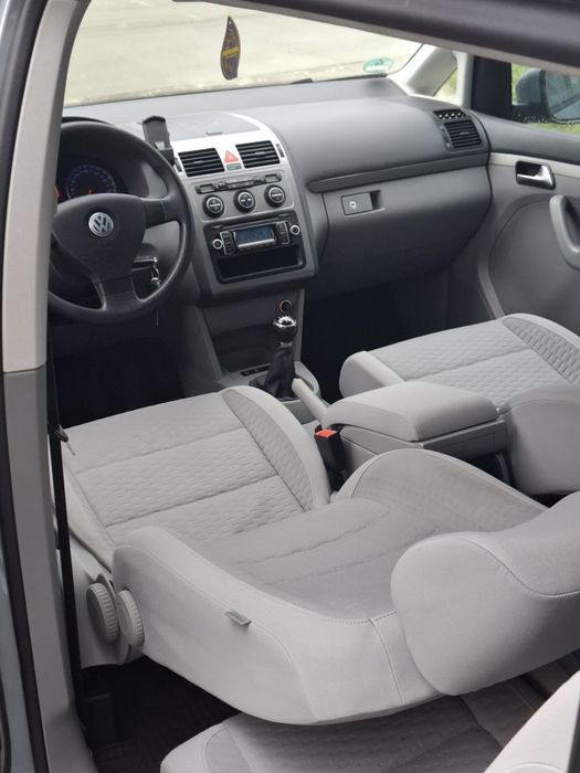 VW Touran 2010 / 1.9 TDI 105cp / 6+1 viteze/ webasto / Import Germania