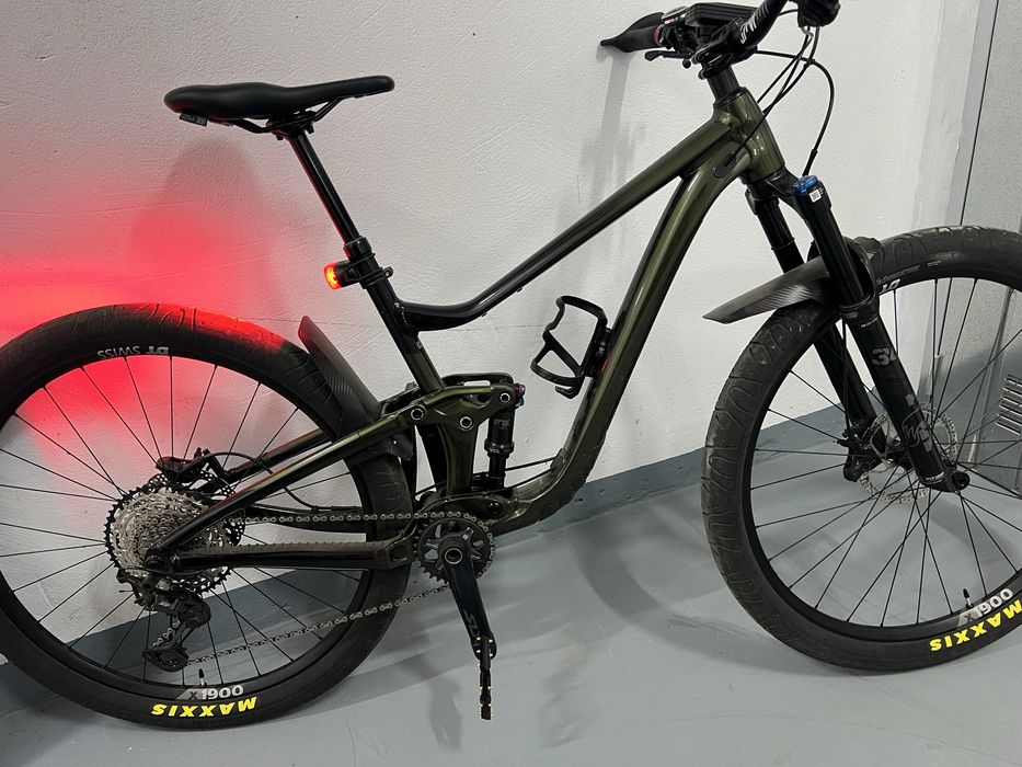 Bicicletă Giant Trance 2022