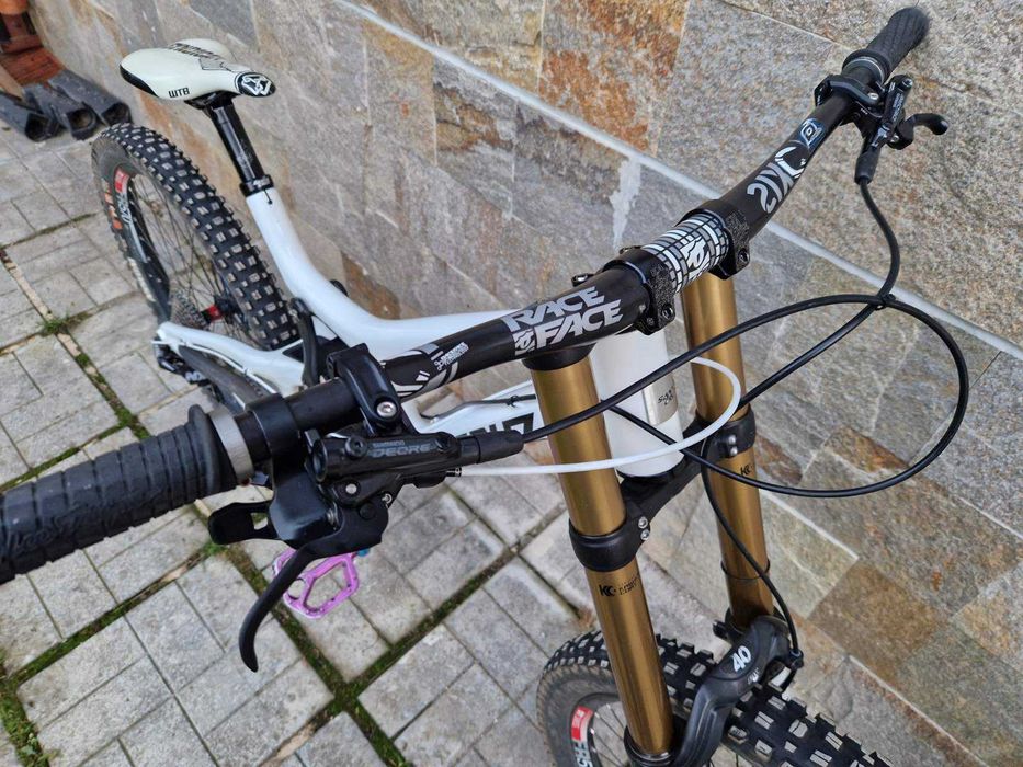 Downhill Велосипед Santa Cruz V10 DH 2017 27.5 XL