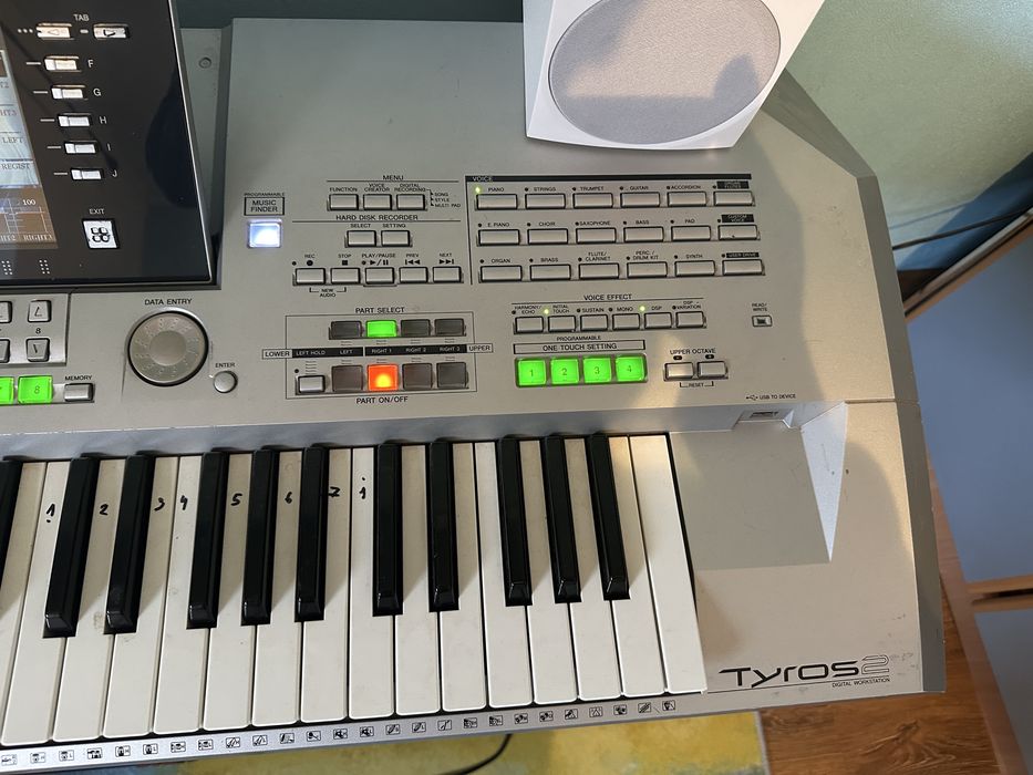Orga profesionala Yamaha Tyros 2