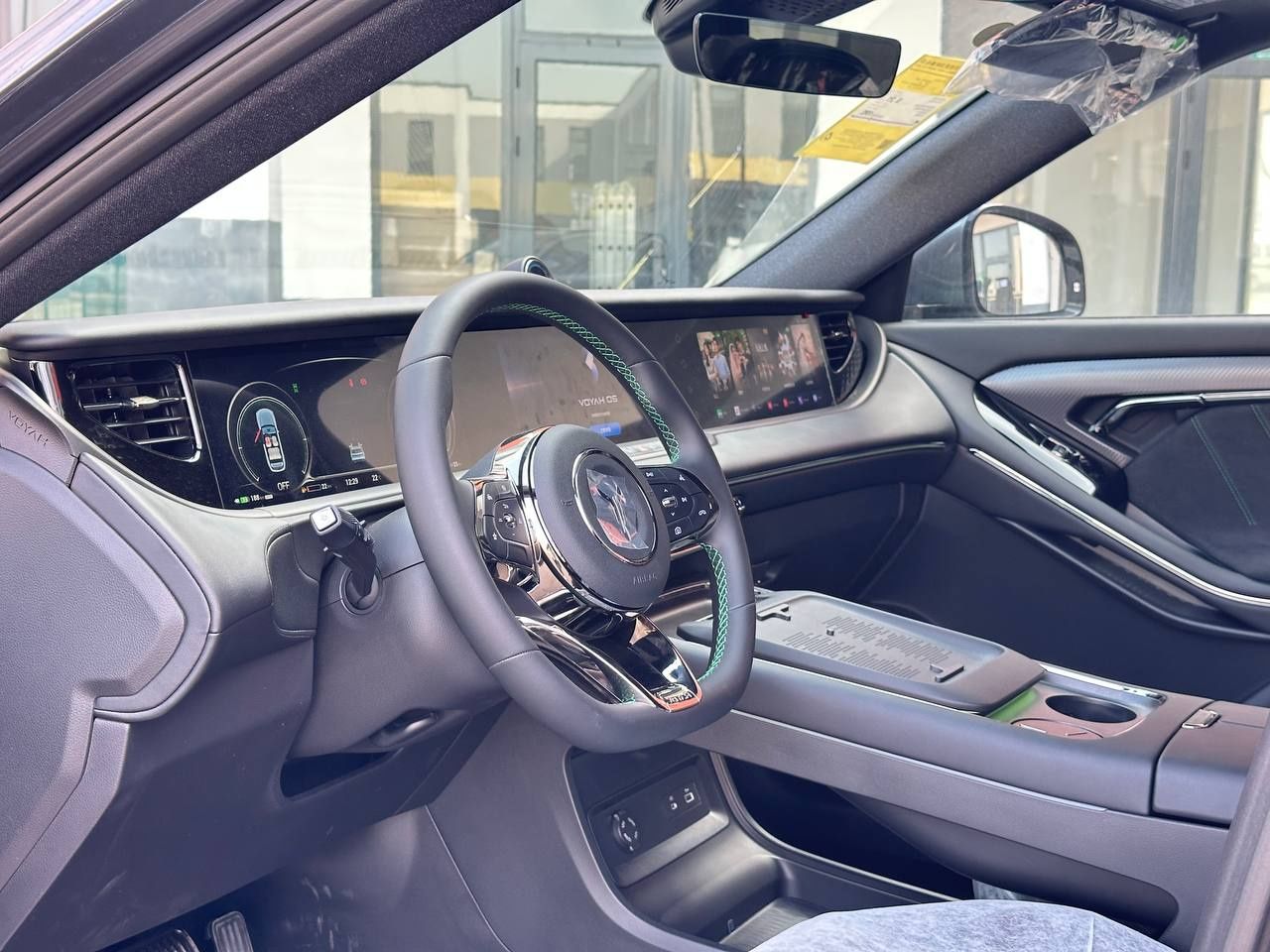 VOYAH FREE 4WD hybrid 318km 2025 версия AWD apollo-tech