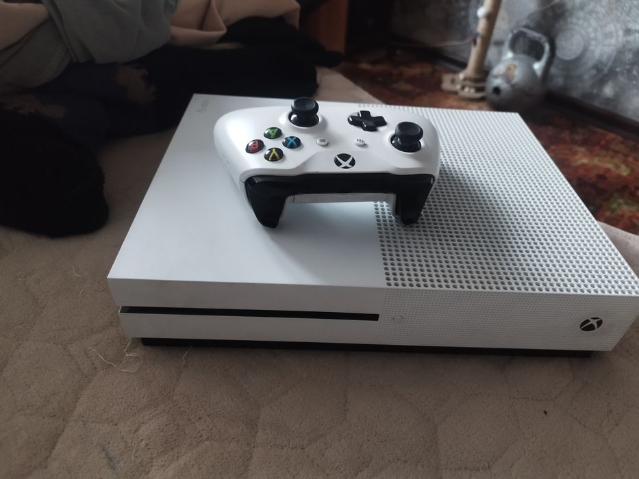 Продам xbox one s