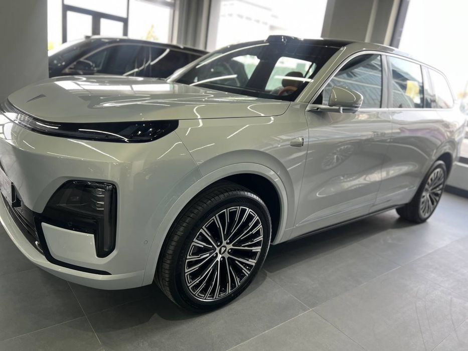 Changan depal S09 silver 2025