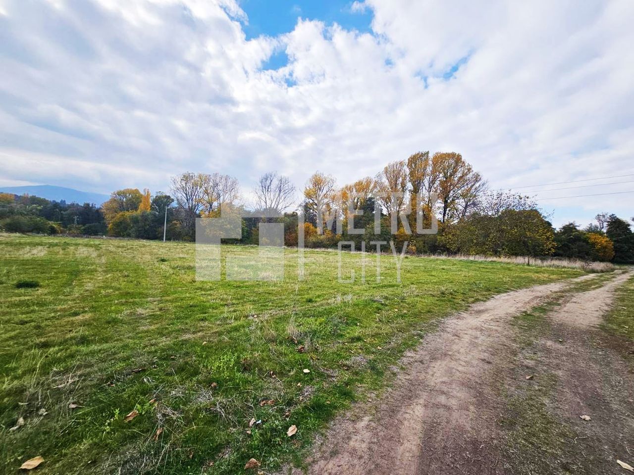 Продава се Парцел в София, в.з. Врана - Герман - 1600 кв.м за 182 €/кв.м - Снимка #1