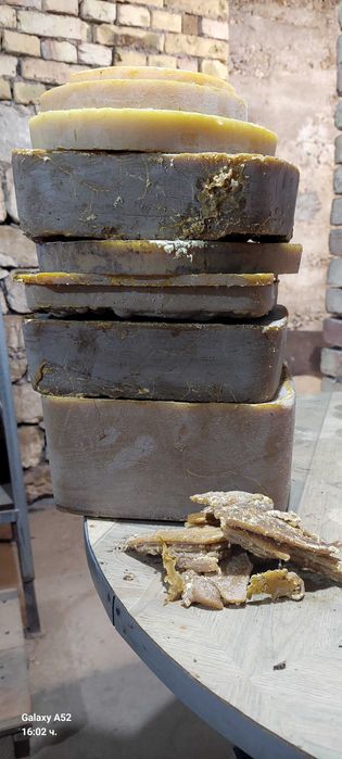 чист пчелен восък