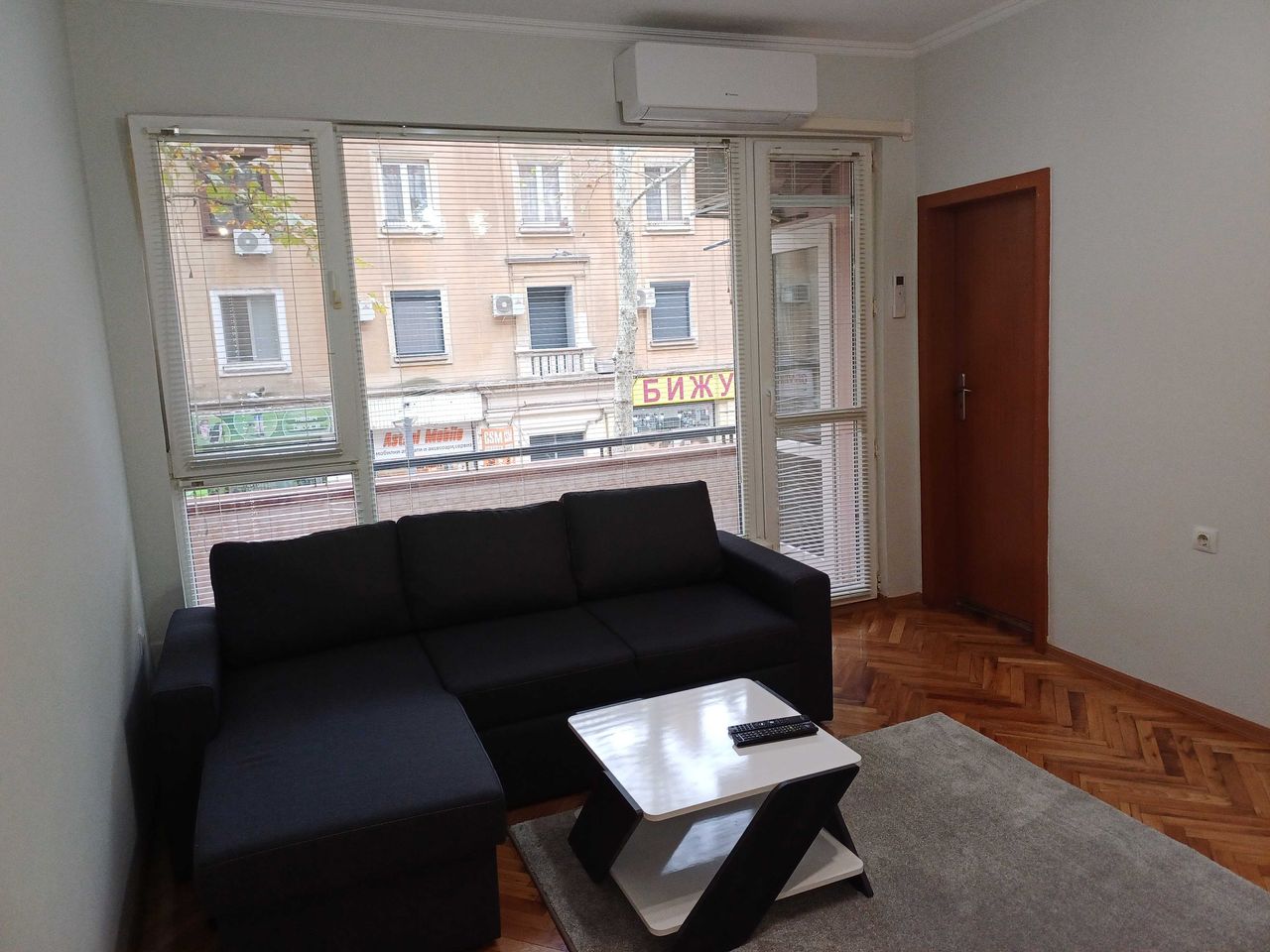Дава се под наем Двустаен апартамент в Бургас, Център - 65 кв.м за 459 € - Снимка #6