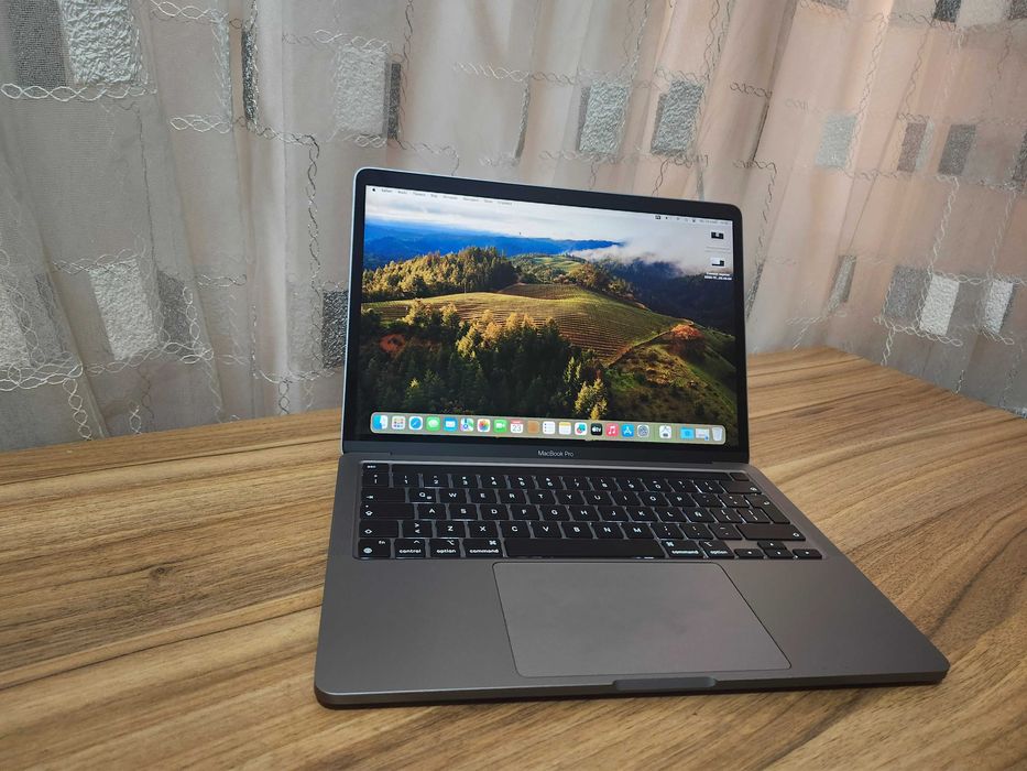 MacBook Pro 2022 M2
