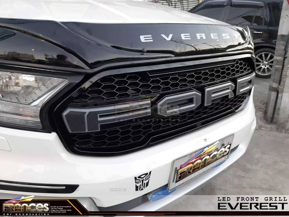 Masca fata grila cu led alb Ford Everest