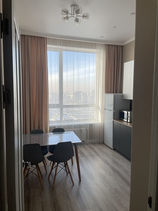 Очень чистая 1комн. кв. В ЖК Grand Turan Bisiness в р-не ТРЦ Хан-Шатыр