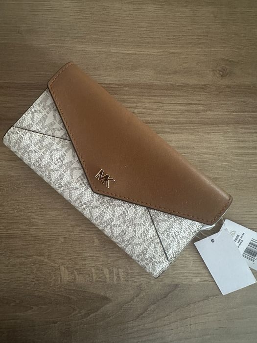 Michael Kors ново портомоне