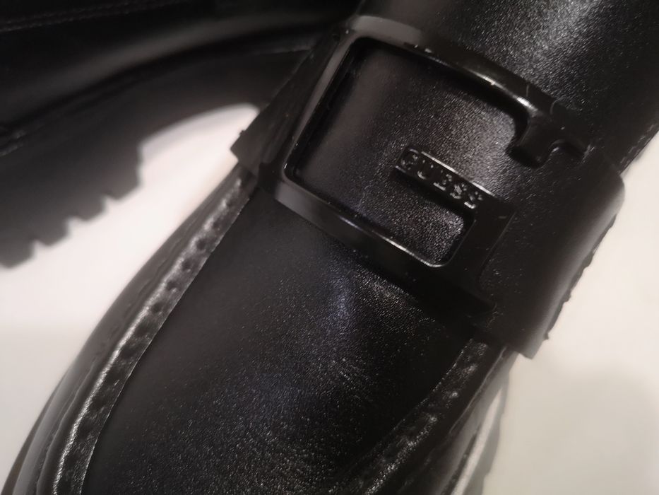 Guess, лоуфъри естествена кожа, номер 41