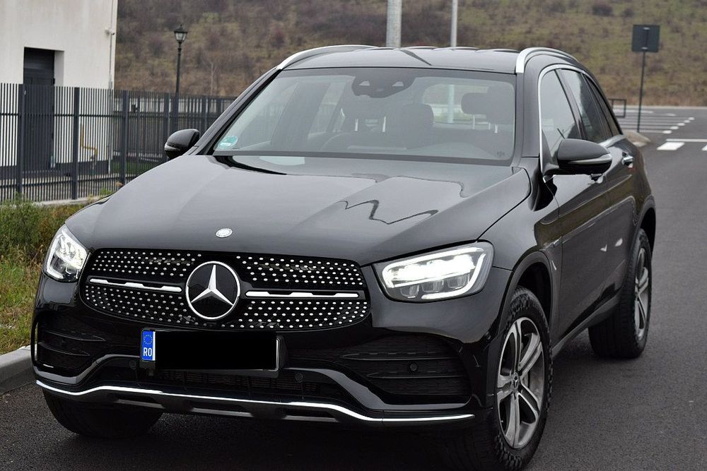 Mercedes-Benz GLC GLC 300e Plug in hybrid / Camere 360 / Distronic / Full led