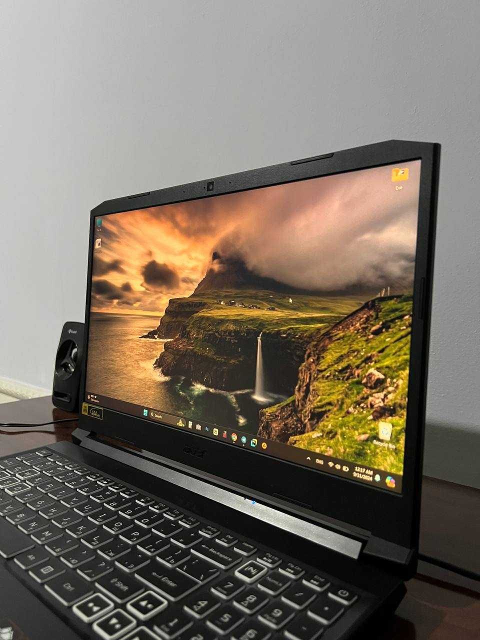 Acer Nitro 5 (Ideal karobka document bor)