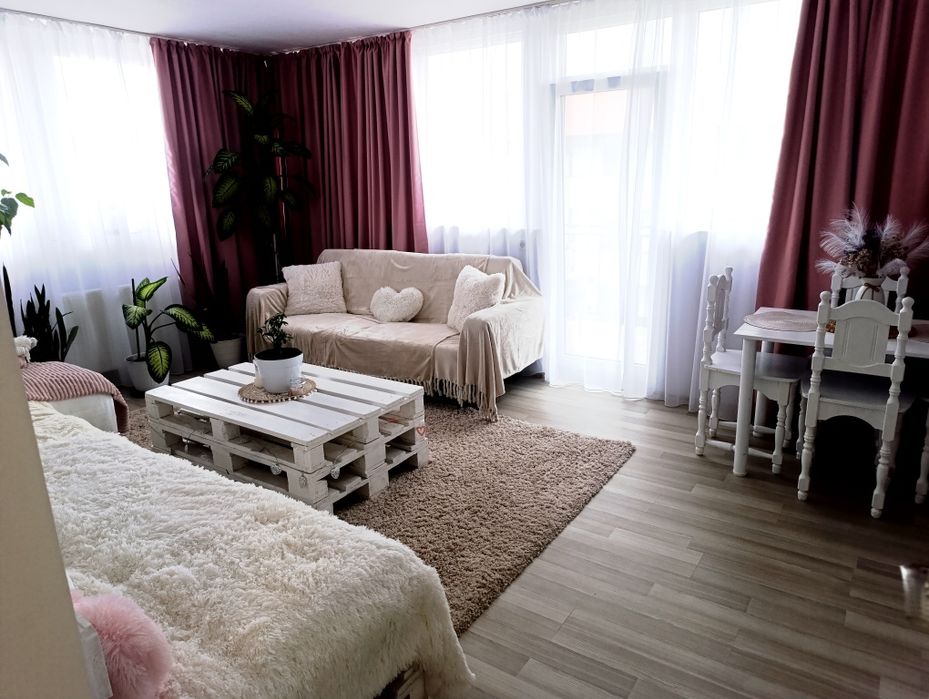Vand apartament 68 mp