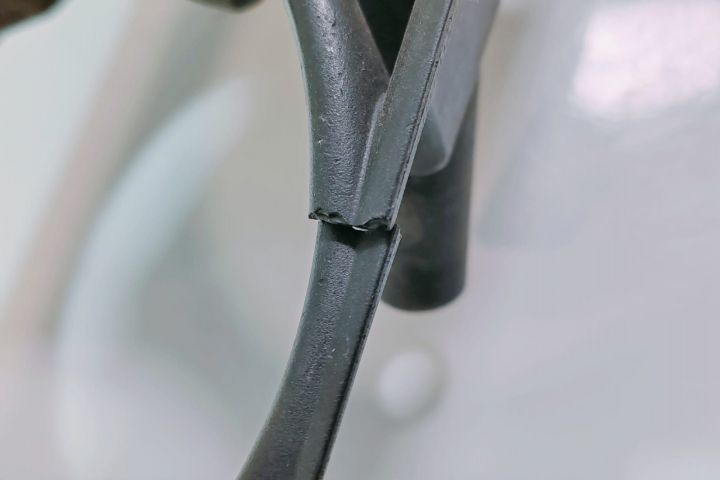 Grila bara  dreapta 3C0853666A Volkswagen VW Passat B6