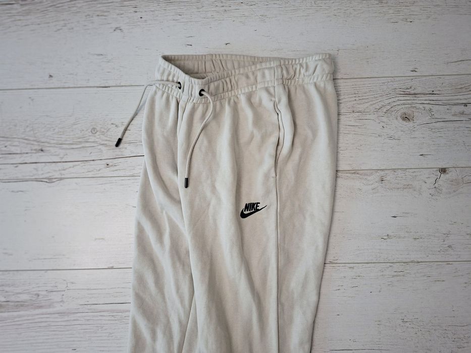 Nike-Ориг. Дамско долнище Ново!!!