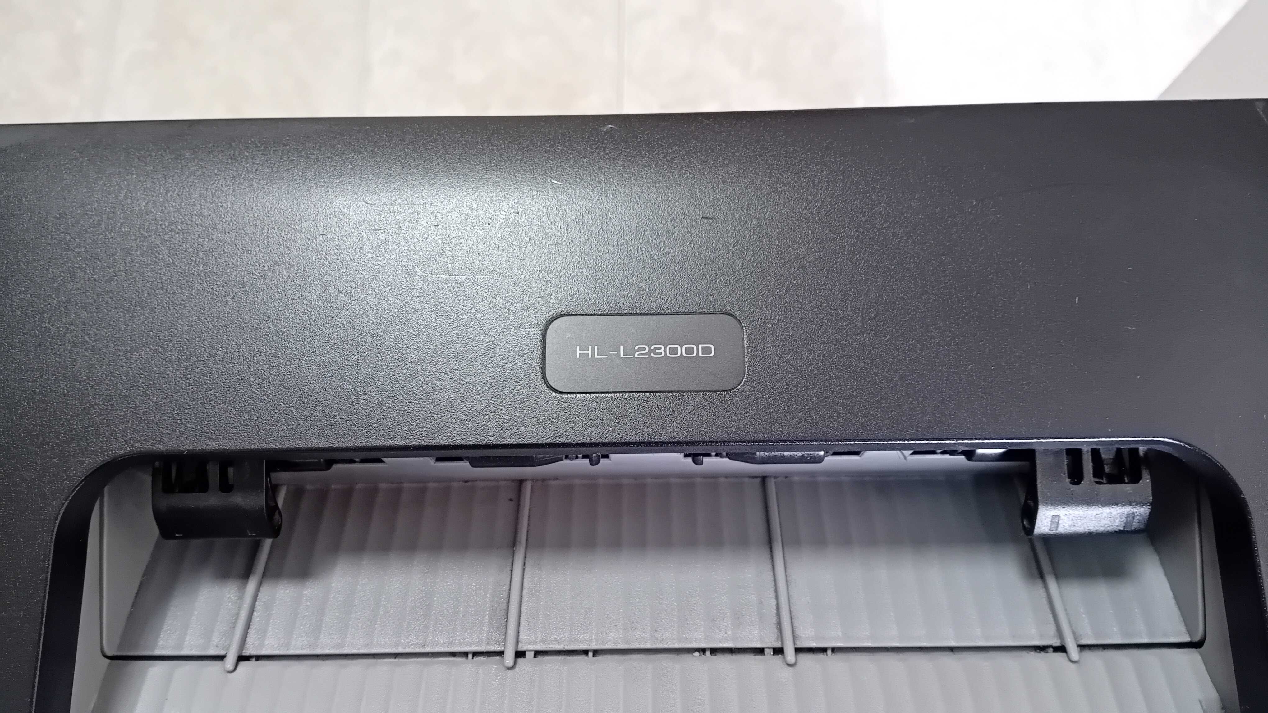 Отличен! Лазерен принтер Brother HL - L2300D с дуплекс