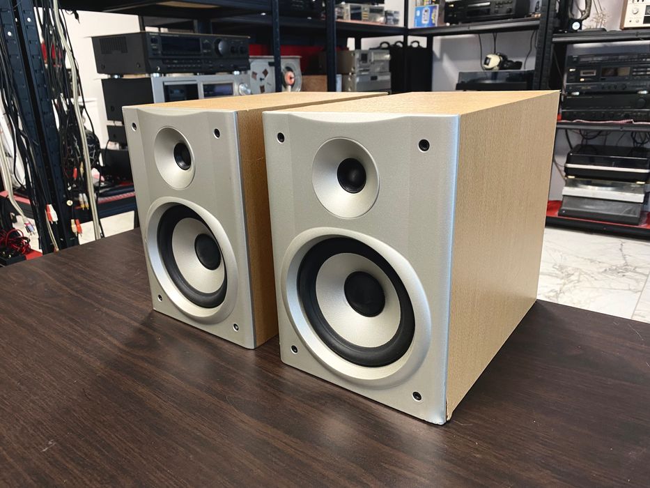 Букшелф тонколони Denon