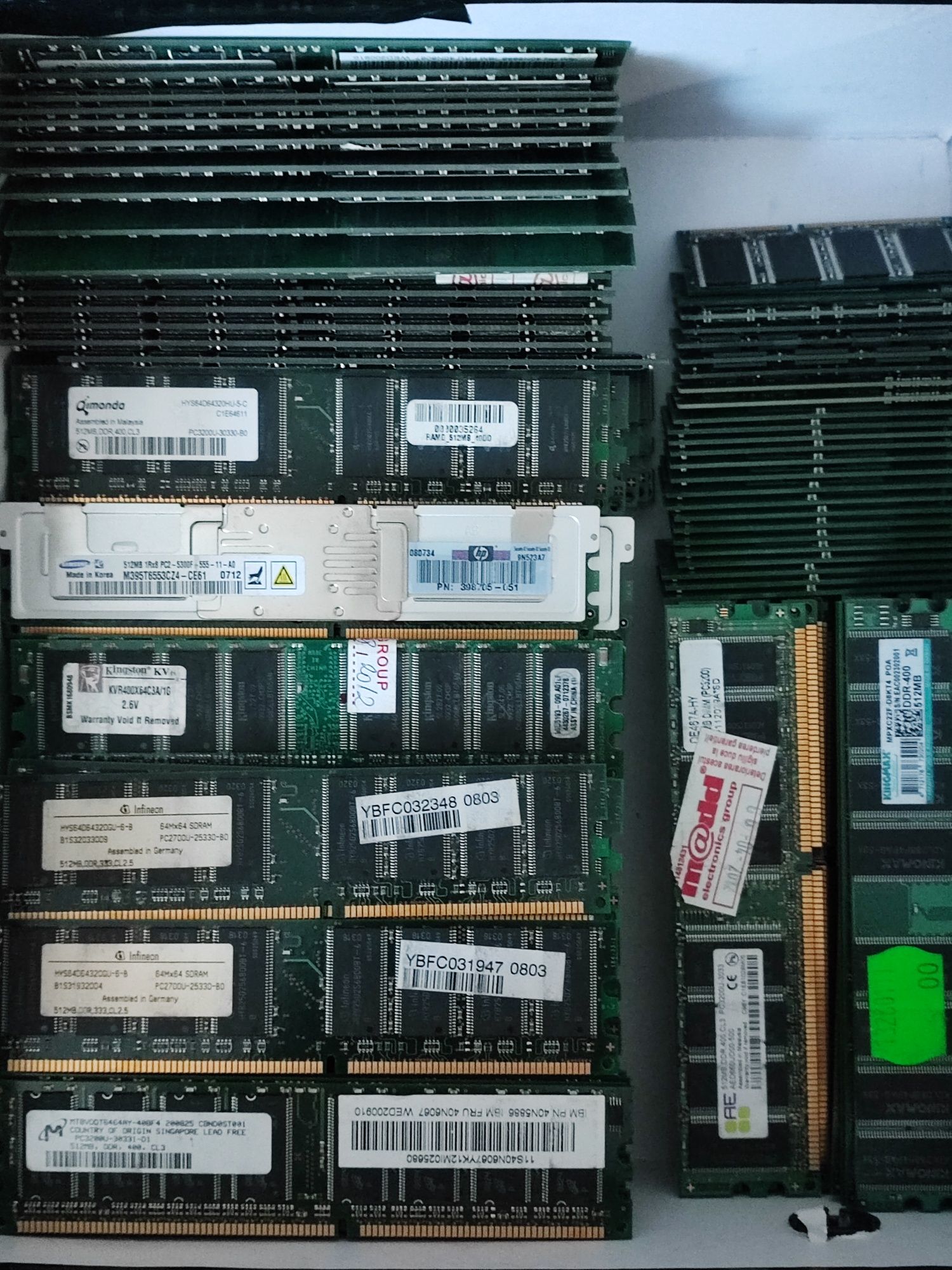 Memorii 512mb DDR1 Kingston infineon
