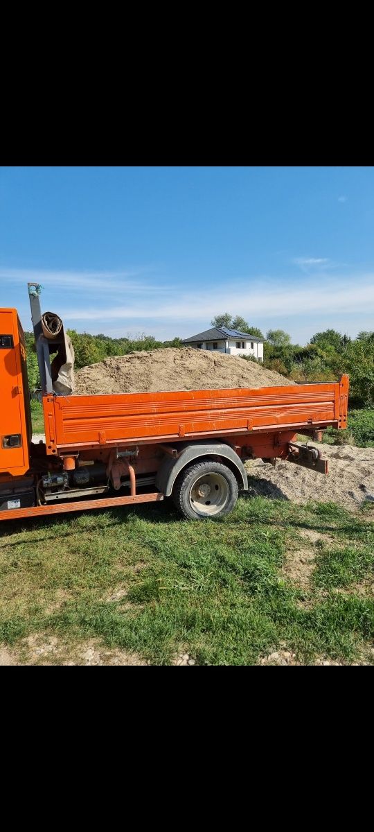 Transport nisip piatra pamant negru vegetal