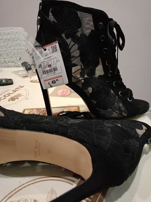 Нови високи летни обувки на "Zara"