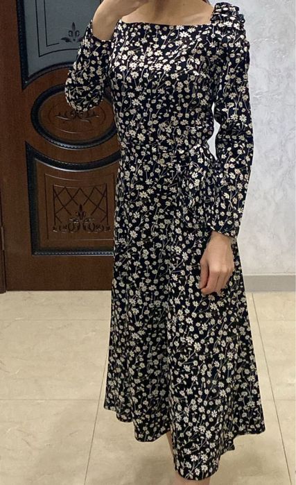 Продам платья по 2000 тг