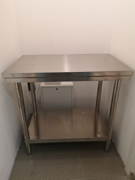 Търговско оборудване за заведения, Хладилни витрини, фризери и др.