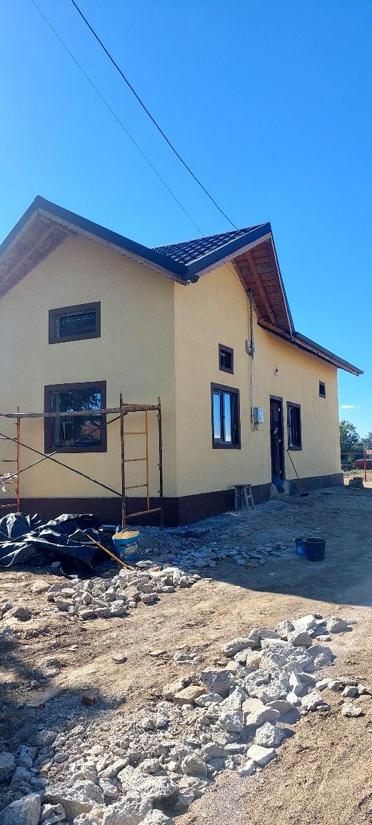 Amenajari interioare si exterioare