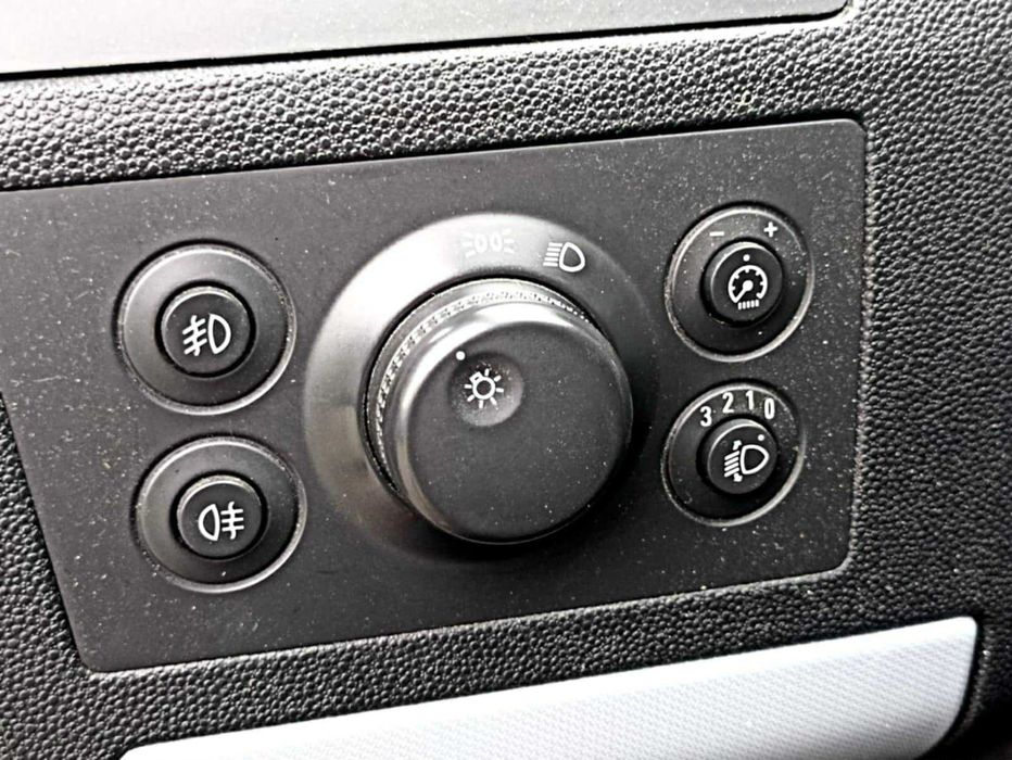 Vand sau schimb opel zafira