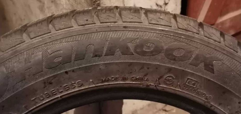 Продавам 2 броя зимни гуми 175.65.14 на 1 сезон дот 2019 Hankook