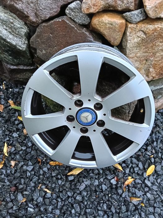 Vând jante originale Mercedes C,E class