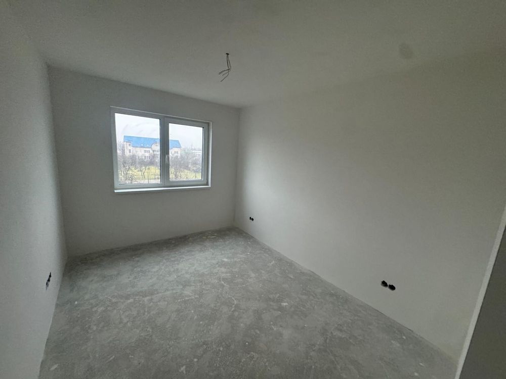 BLOC NOU, Apartamente 3 camere, Zona Lamaitei