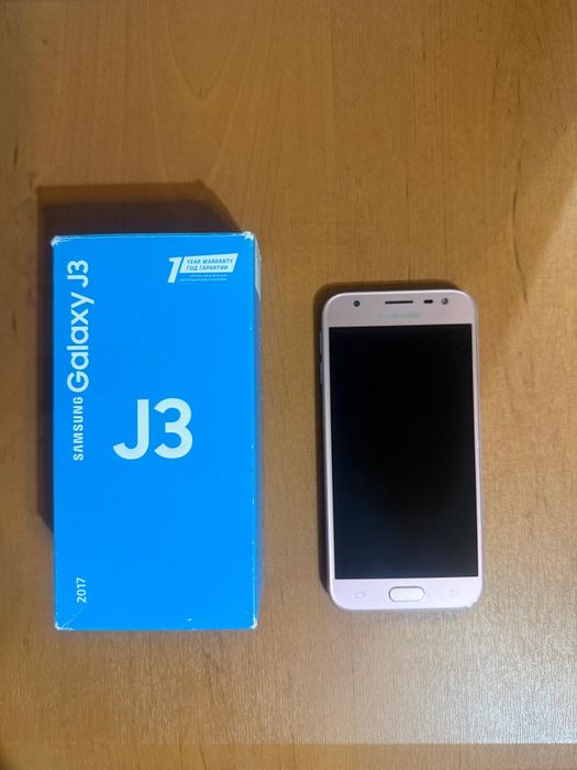 Samsung J3 2017 в розовом цвете