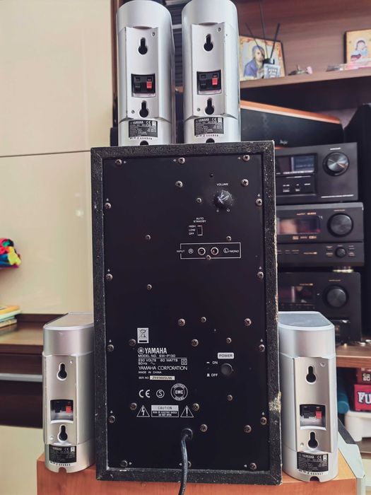 Vând subwoofer Yamaha