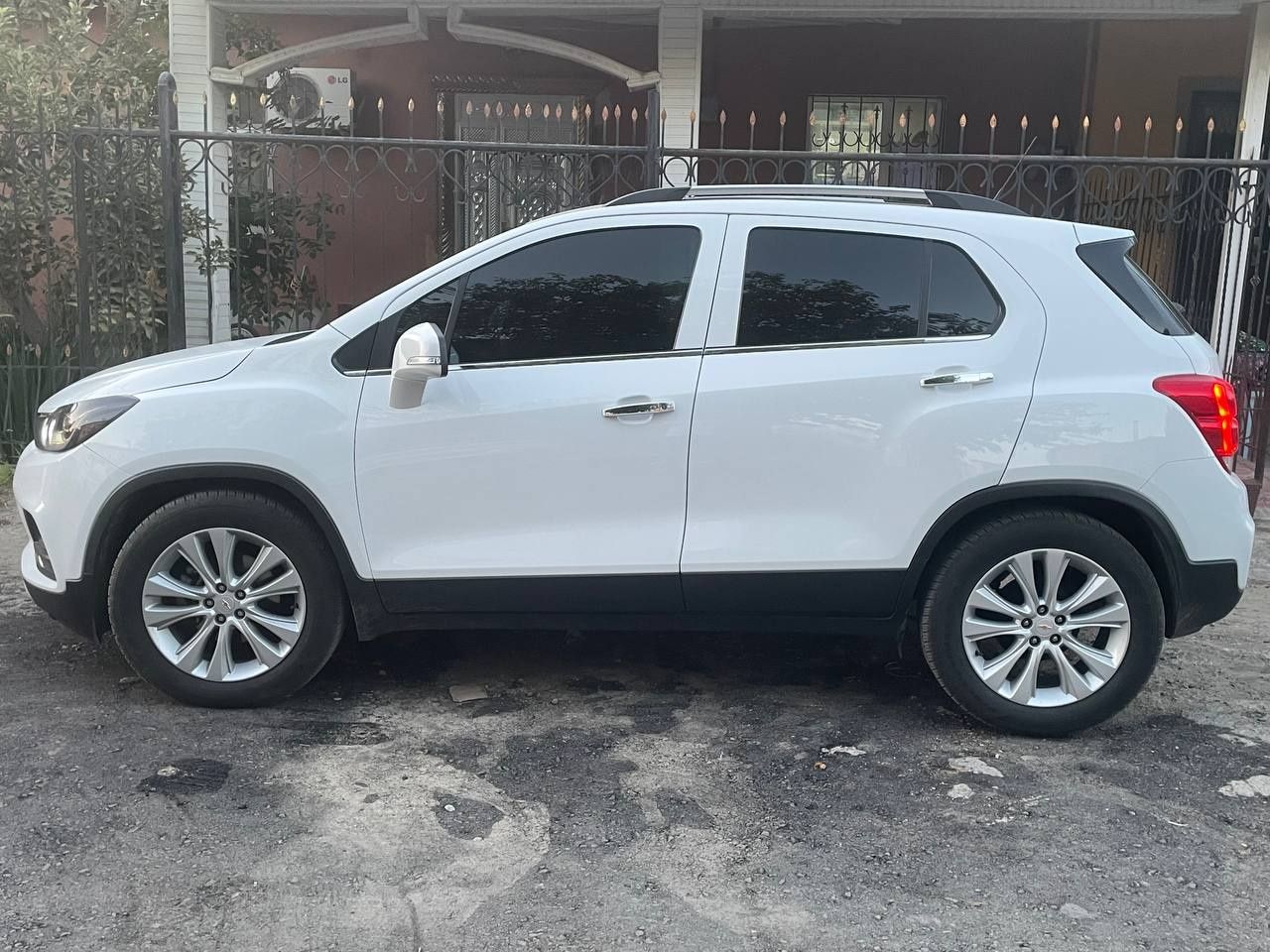 Trecker 1 2019 primer full radnoy kraska