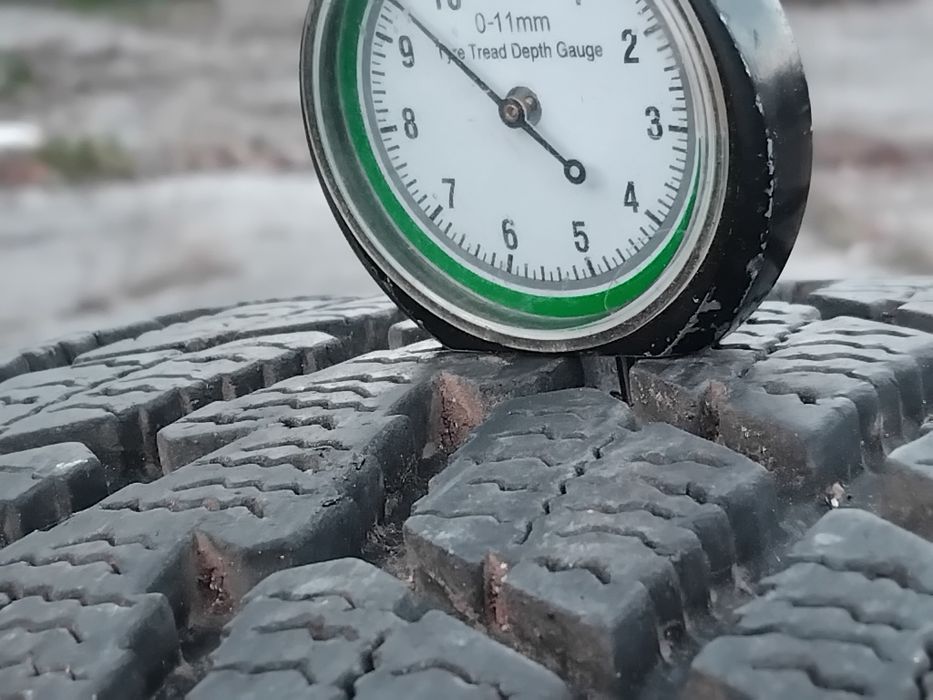 Гуми 225 55 18 Тойо Toyo 4 броя. Нов внос. Не са нови! Цената е за бр.