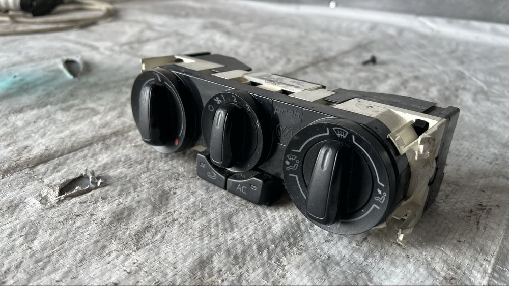 Панел климатик VW Polo 5