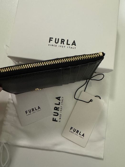 Furla черен портфейл