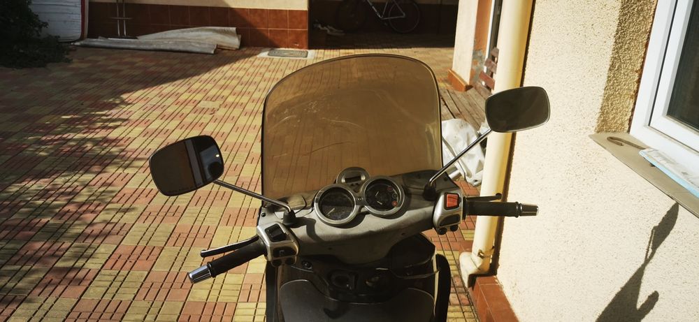 Vand scuter Piaggio Beverly 250 cc