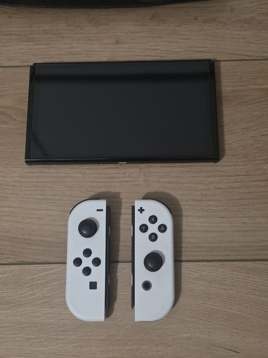 Nintendo switch oled white