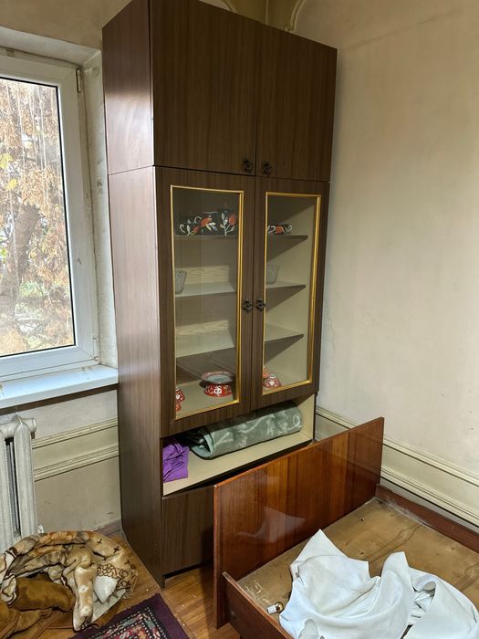 Shkaf arzonga beriladi