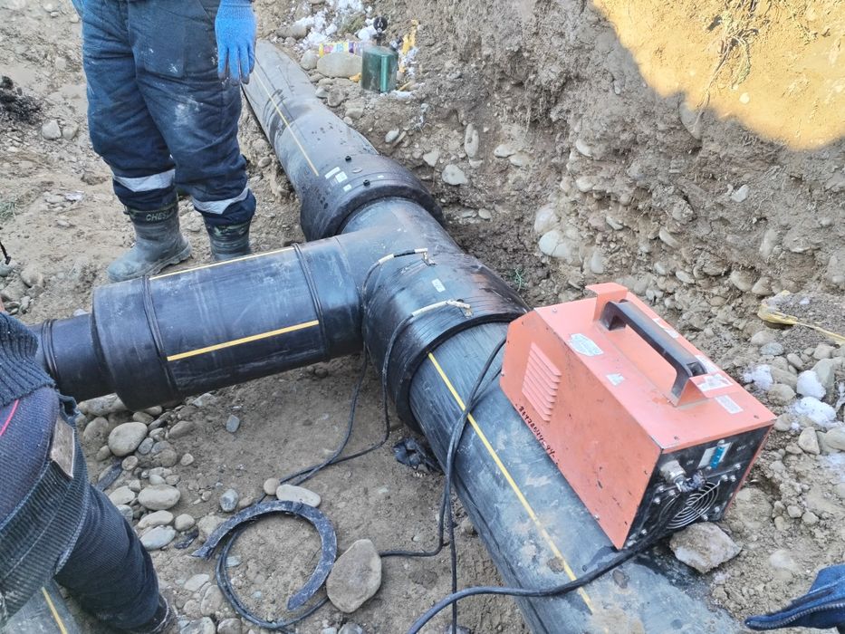 Сварка труб от 20мм до 315 мм
Электросварными фитингами 
Электрофузио