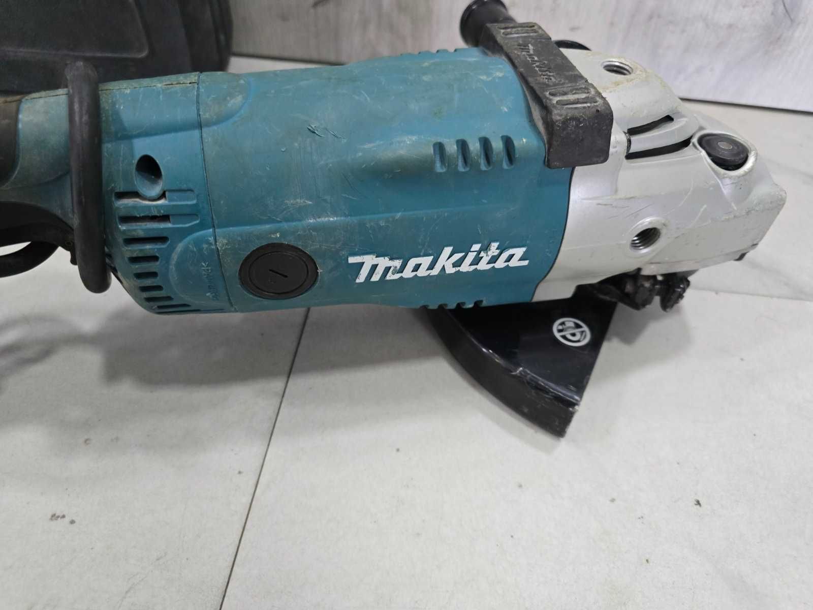 Ъглошлайф Makita GA9020
