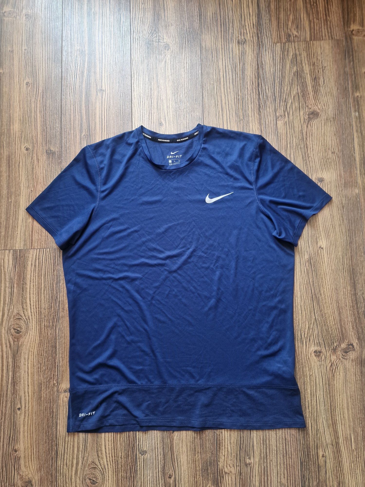 Страхотна мъжка тениска NIKE  размер XL/ 2XL