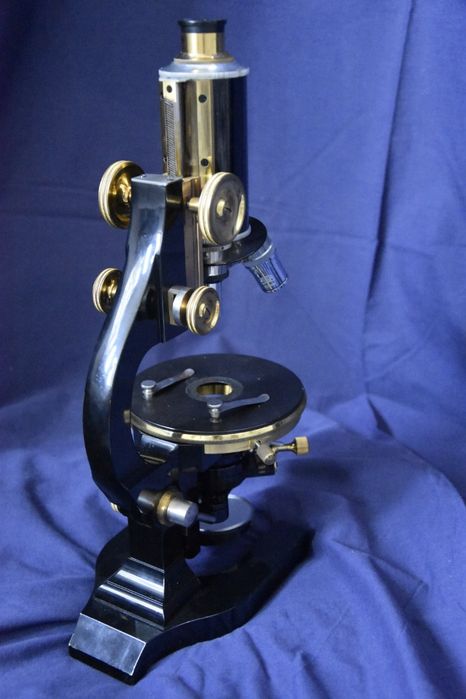 Microscop de colectie Ernst Leitz Wetzlar