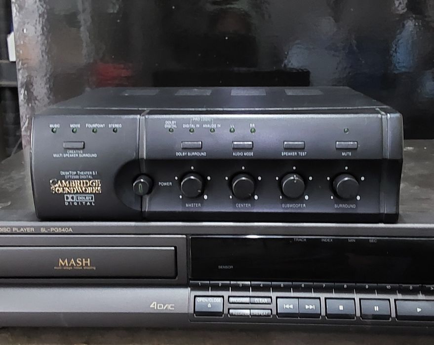 Interfață Audio Focusrite Clarett 2 pre și Theater 5.1 DTT2500