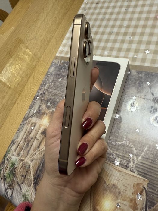 Iphone 16 Pro Desert Titanium