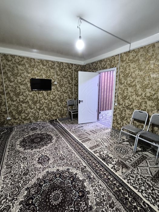 Квартира 1 КОМНАТНАЯ. Сергели Спутнике в деревянном доме. Есть выбор