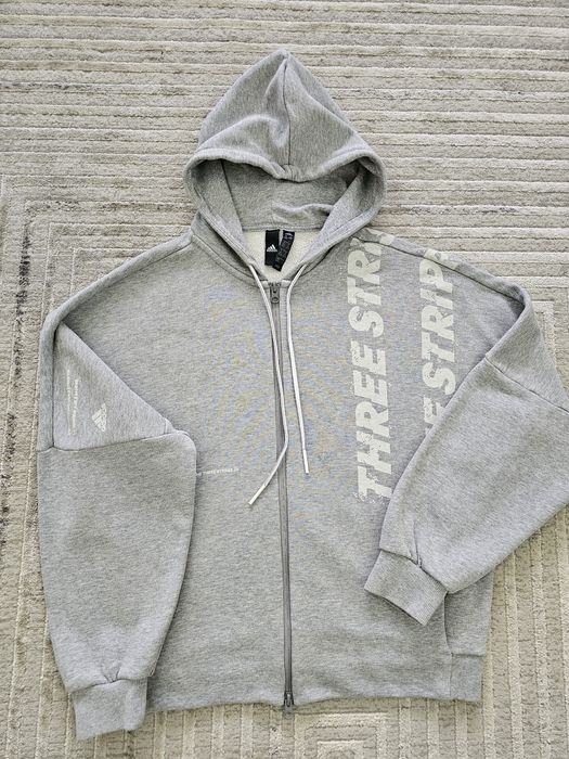 Спортивный костюм 
АDIDAS original б/у
Размер XS большимерит
200т